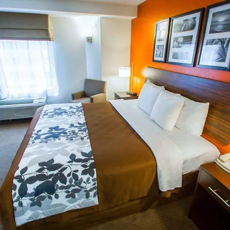 Sleep Inn & Suites Riverfront